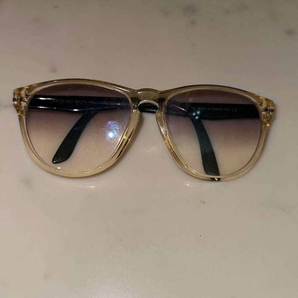 Sandiego frame able to put prescription on it. 56-16 light brown and black